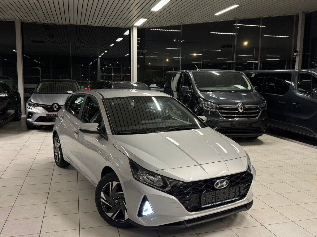 Hyundai i20 1.0i Automatique Essence/Électrique 48V 5.000km, Autos, Achat, Euro 6, Entreprise, Entretenue par le concessionnaire