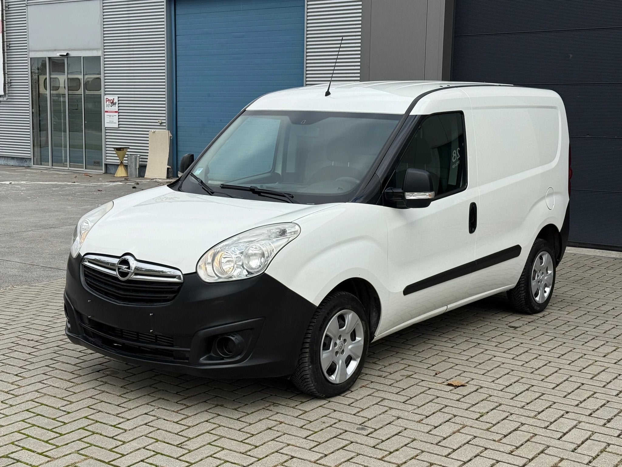 OPEL COMBO 1.3 CDTi Euro5 / 2012/128000KM/, https://public.car-pass.be/vhr/04cf8b00-656d-430f-a33a-7b553aa471f6, Euro 5, Achat
