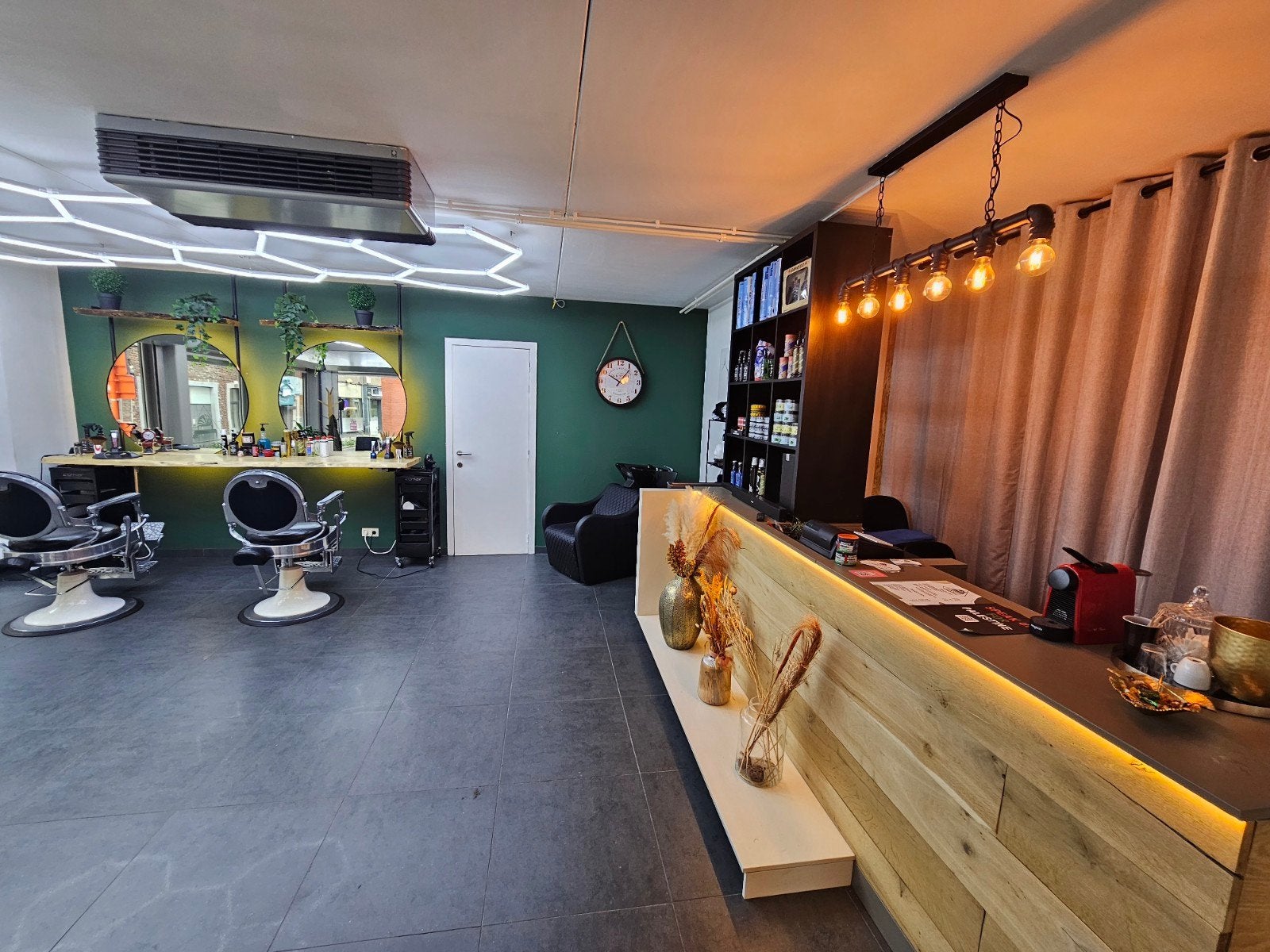 Unique Barbershop voor overname in Sint-Truiden, Zakelijke goederen, Exploitaties en Overnames
