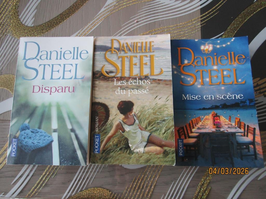 Vous aimez Danielle Steel? Ici trois romans magnifiques!, Livres, Romans, Utilisé, Enlèvement