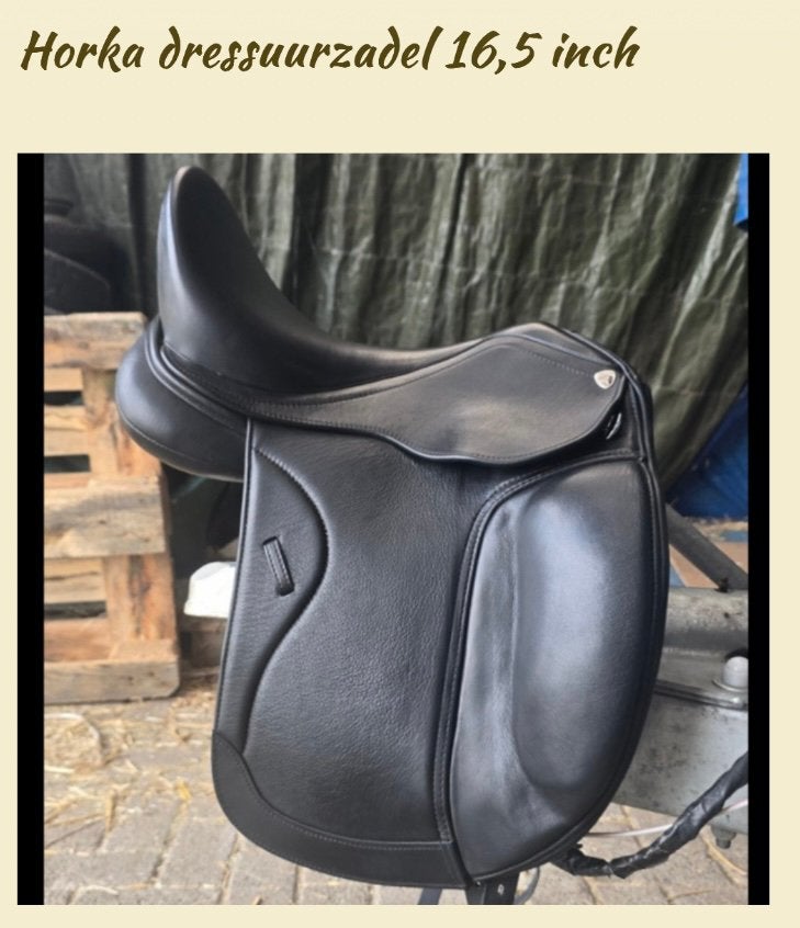 Horka dressuurzadel 16,5inch, Animaux & Accessoires, Chevaux & Poneys | Selles, S (16 ou 16.5 pouces), Moyen, Comme neuf, Enlèvement