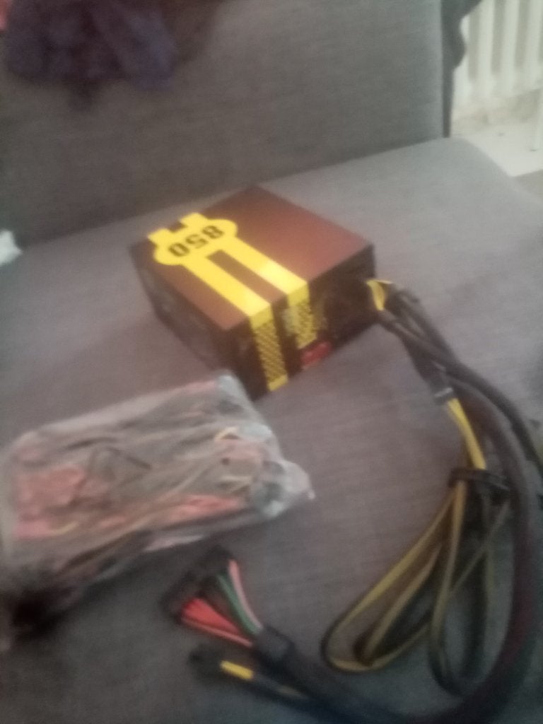 Antec 850 Quattro 80plus bronze, Informatique & Logiciels, Enlèvement, Neuf