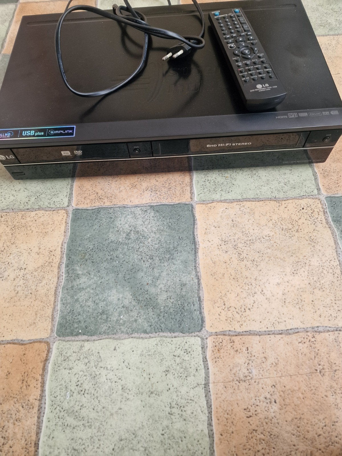 Combiné Magnétoscope VHS / Graveur DVD LG RC389HP + Télécomm, TV, Hi-fi & Vidéo, Décodeurs & Enregistreurs à disque dur, Enlèvement ou Envoi