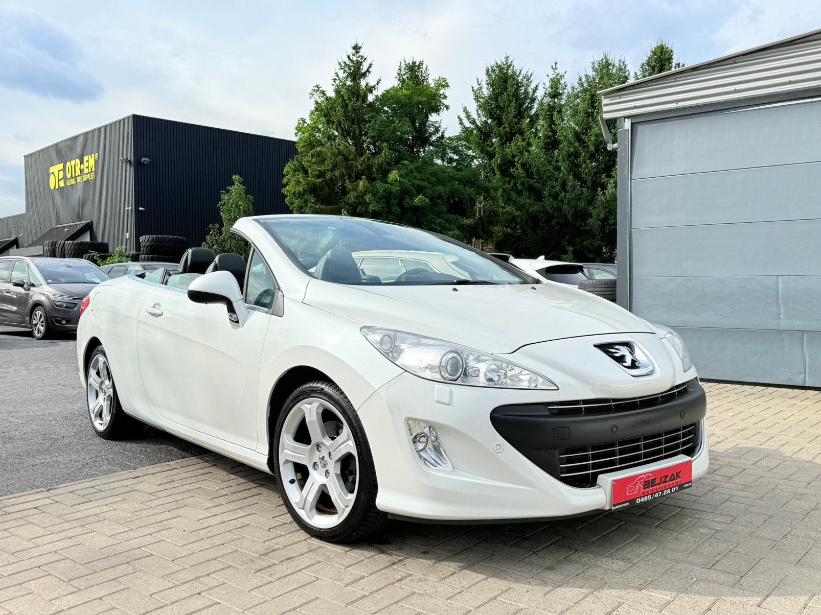 Peugeot 308cc 1.6i AUT Feline 146.000km 1j Gar, Autos, Peugeot, Achat, https://public.car-pass.be/vhr/99f7df99-eca2-45e9-88f2-c4fee8258638