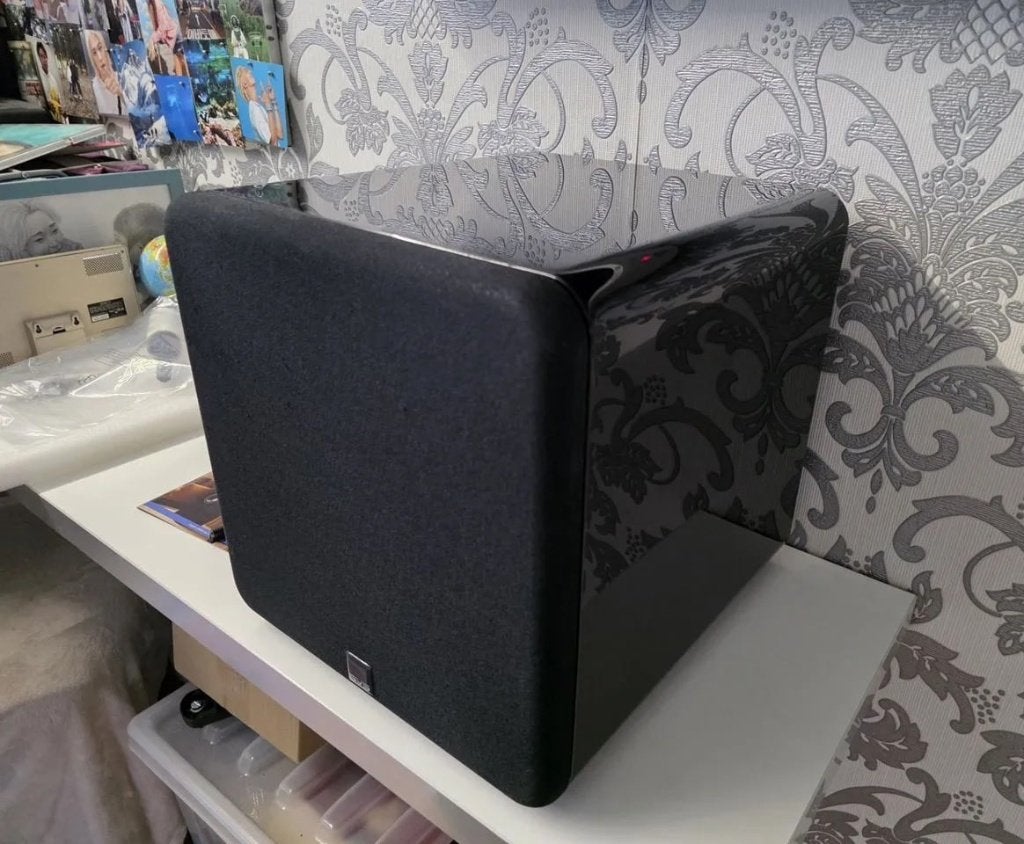 Piano SVS SB-1000 Pro noir, TV, Hi-fi & Vidéo, Enceintes, Comme neuf, Subwoofer, Moins de 60 watts, Télécommande, Entrée AUX, Bass-reflex