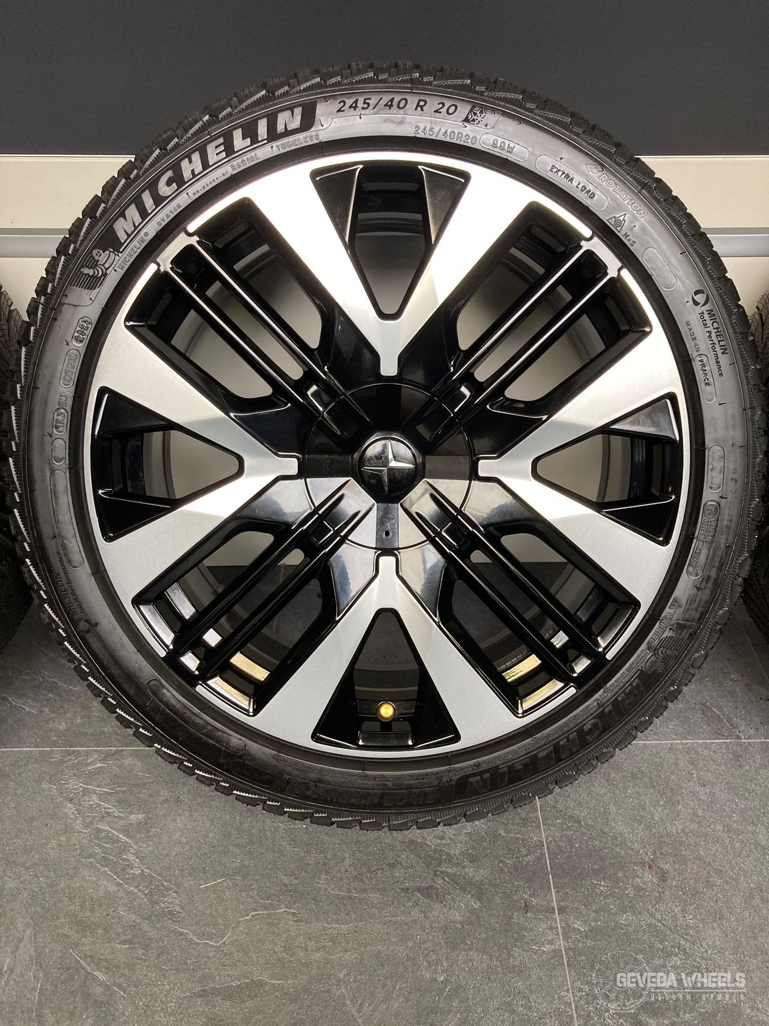 20” originele Polestar 2 velgen + winterbanden 5x108 3229489, Pneus et Jantes, Véhicule de tourisme, -, Utilisé