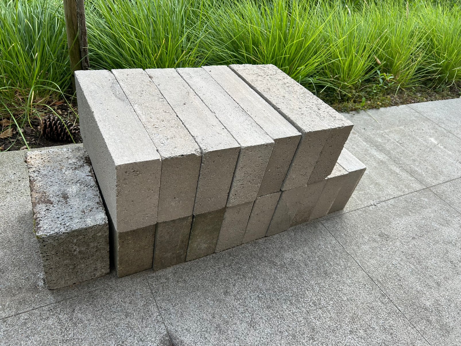Nieuwe Betonblokken 9x19x39 cm, Moins de 100 cm, Enlèvement, Neuf, Moins de 25 cm