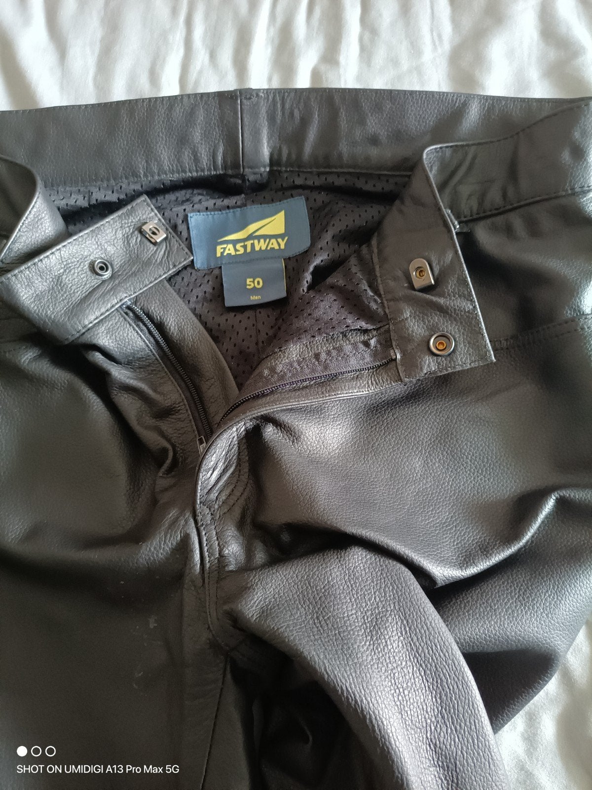 lederen heren broek, Neuf, W36 - W38 (confection 52/54), Fastway, Enlèvement