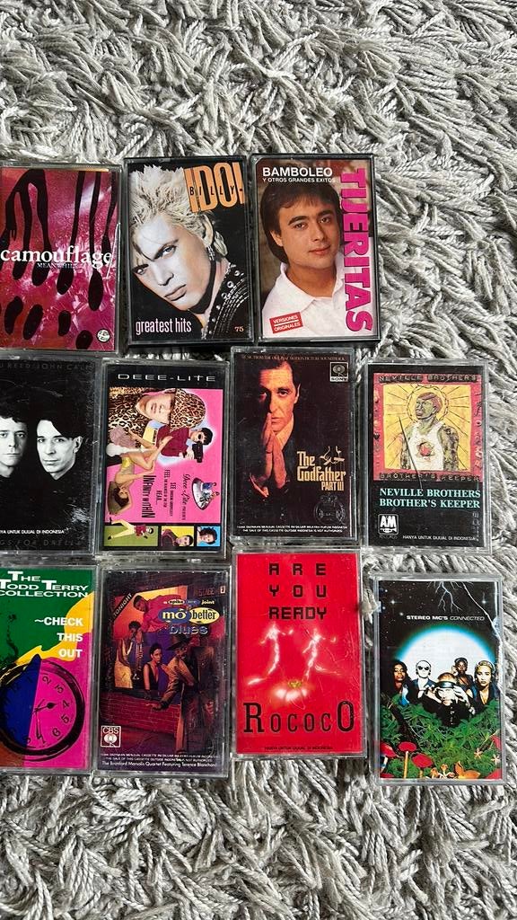 11 compact cassette releases, Enlèvement ou Envoi, Comme neuf