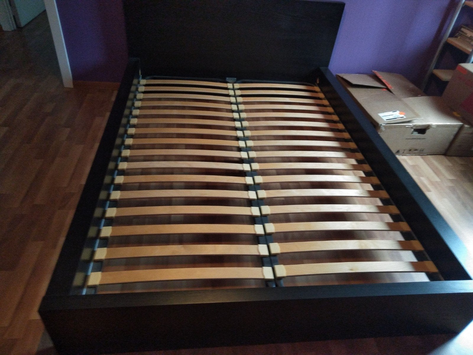 bed voor op kot, Huis en Inrichting, Ophalen, 140 cm, Zo goed als nieuw, Twijfelaar