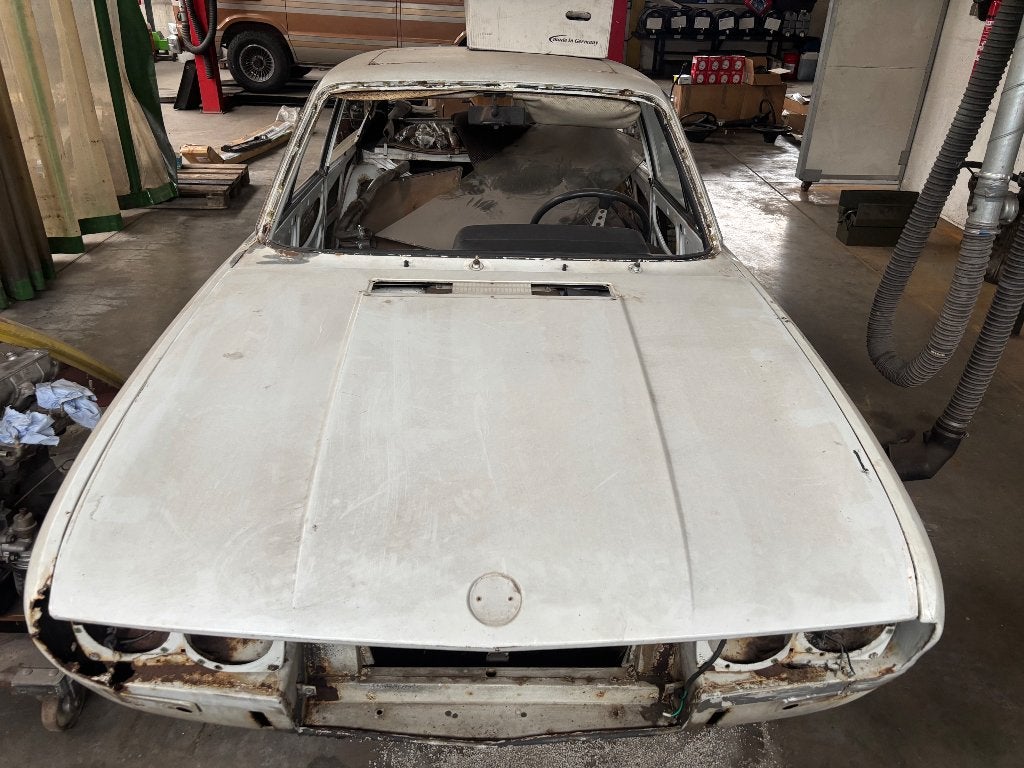 Fiat 124 coupe 1600 voor loop/sloop, 4 cilinders, 1600 cc, Wit, 95 kW