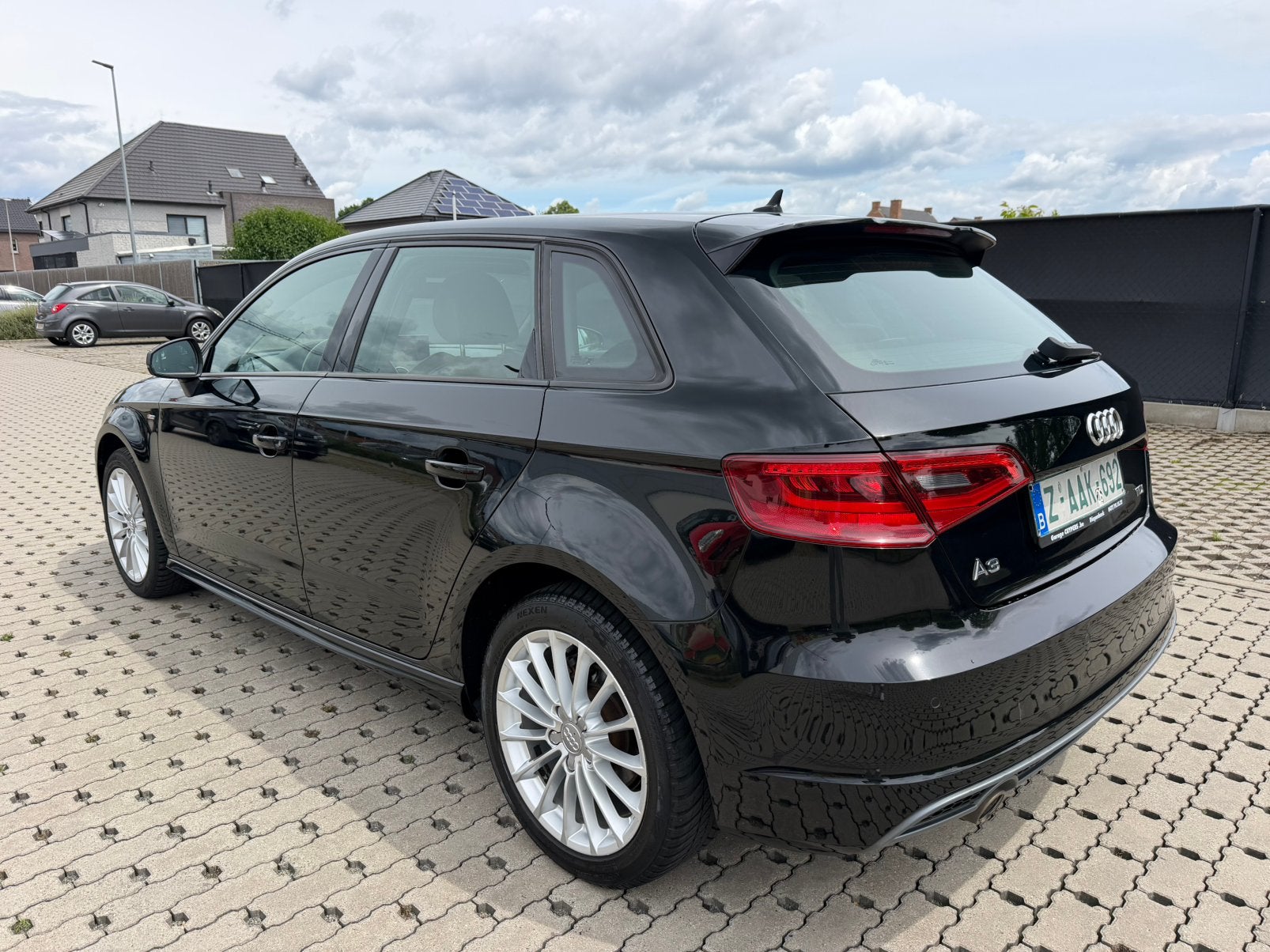 Audi a3 1.6 tdi S linie jaar 12/2016, Auto's, Audi, Euro 6, Bedrijf, 5 deurs, Te koop