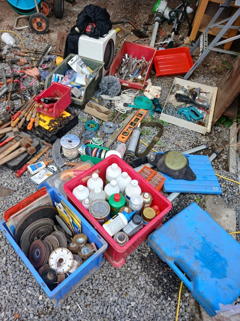 Gros outillage, viserie, rivets, electromenager, diver,, Divers, Lots de brocante, Enlèvement