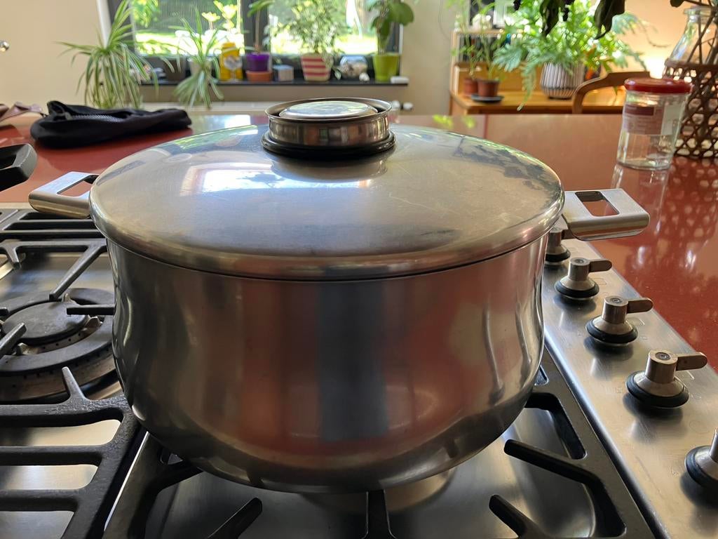 2 grote kookpotten, Inox, Gebruikt, Keramische plaat, Ophalen