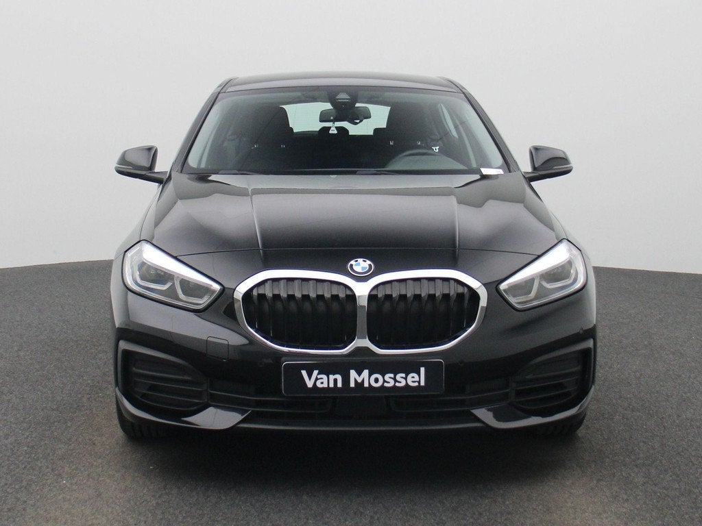 BMW 1 Reeks Hatch 116iA (80 kW) LED | NAVI | CARPLAY/Android, Auto's, Gebruikt, https://public.car-pass.be/vhr/719a2840-cffa-4075-b54b-6277b84877dc