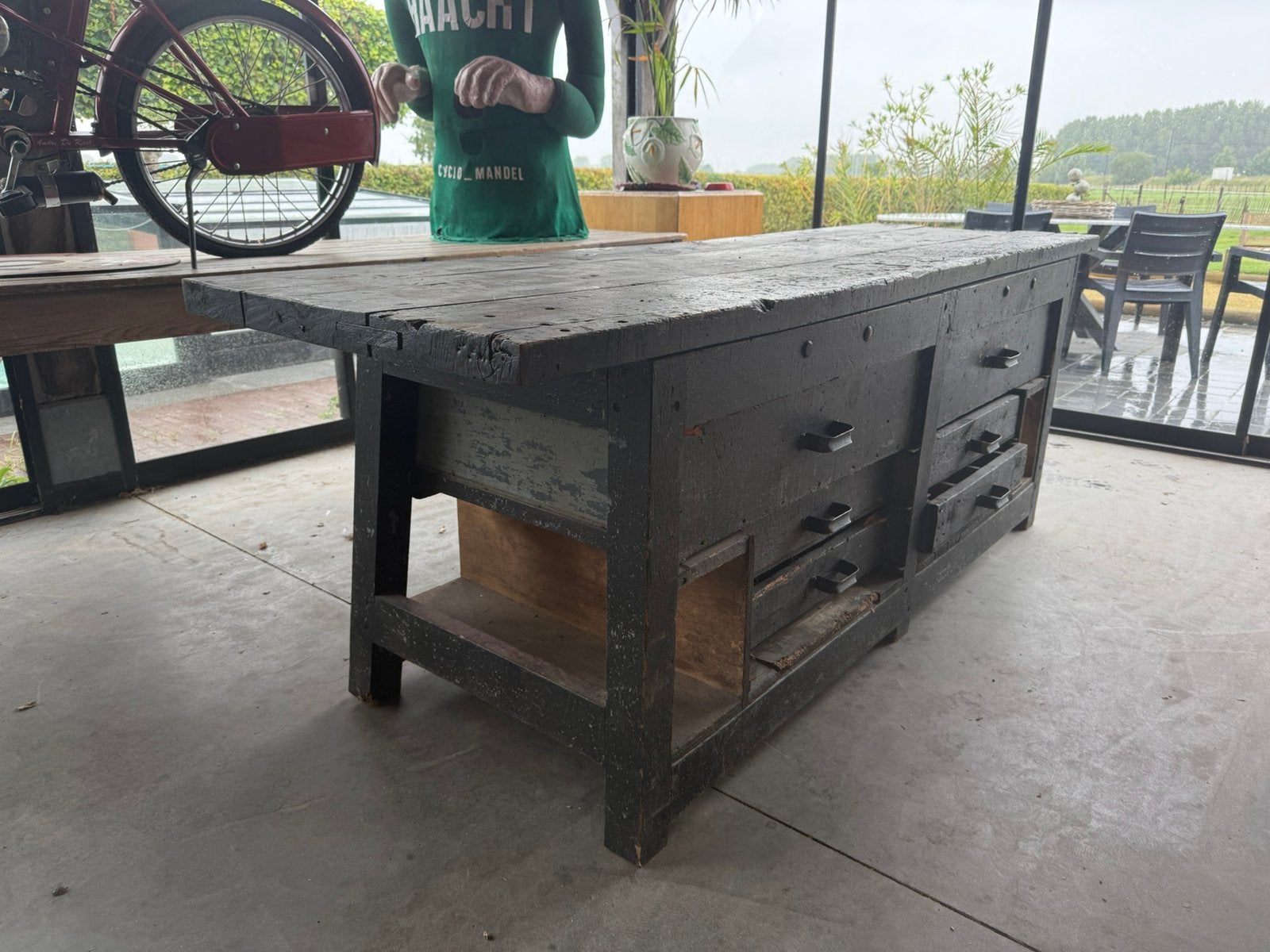 Werkbank met schuiven