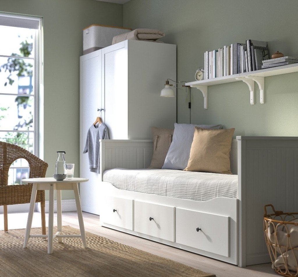 IKEA Hemnes bedbank, wit, met 3 lades en 2 matrassen, Huis en Inrichting, Ophalen, Eenpersoons, Wit, 80 cm