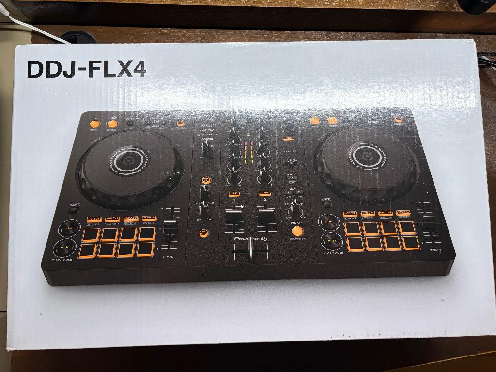Pioneer DDJ-FLX4, Enlèvement, Comme neuf, Platine, Pioneer