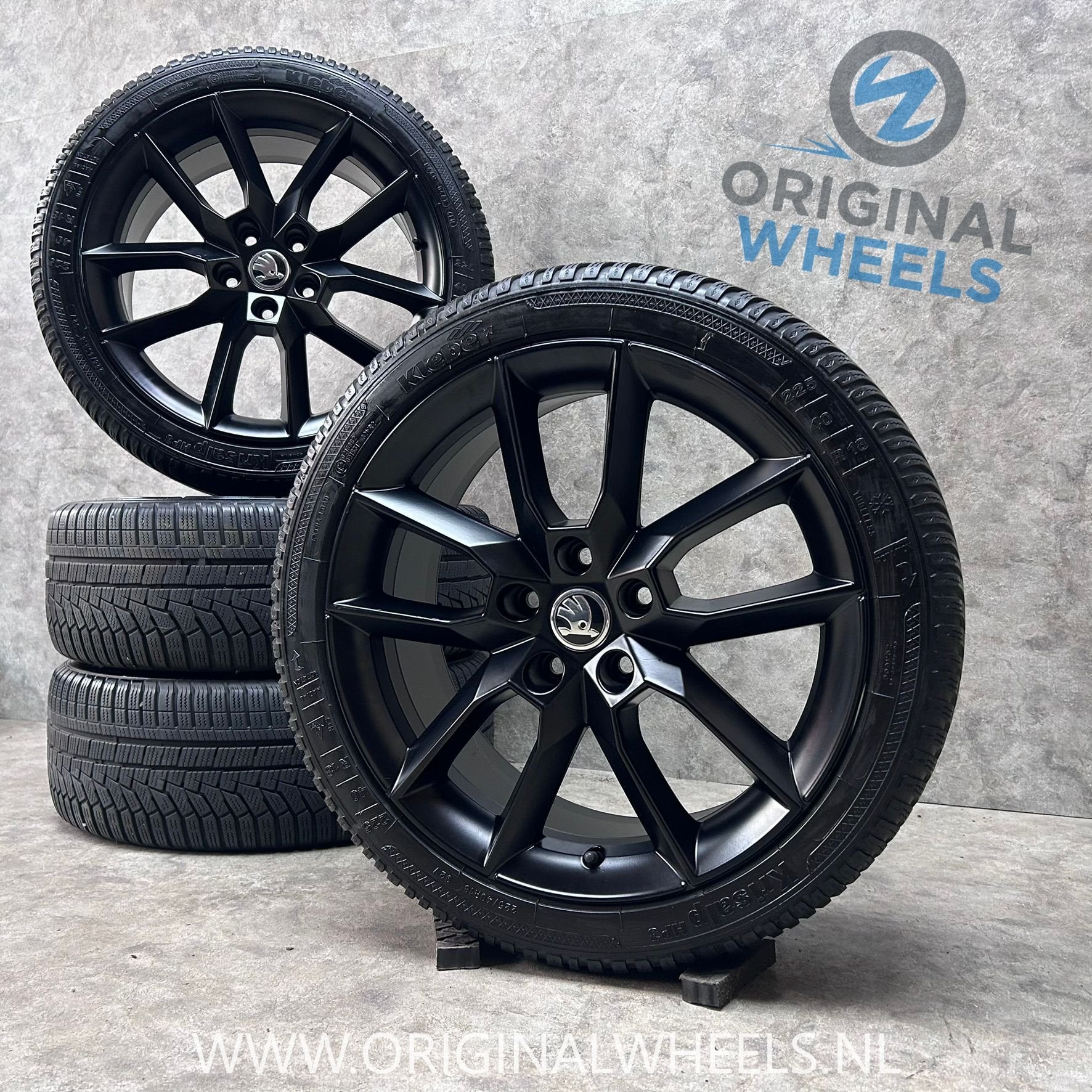 18 inch originele velgen + winterbanden Skoda Octavia, Pneus et Jantes, Pneus hiver, Véhicule de tourisme, -
