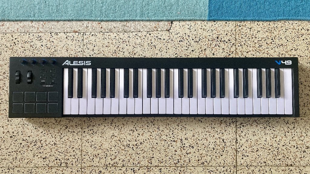 Alesis V49 Midi-toetsenbord, Muziek en Instrumenten, Midi-aansluiting, Zo goed als nieuw, Ophalen, 49 toetsen