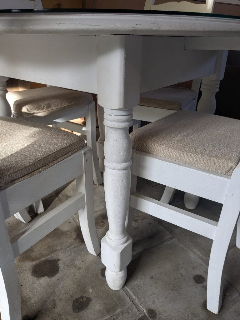 Massieve tafel en stoelen, Ophalen, Gebruikt, Rond, Landelijk