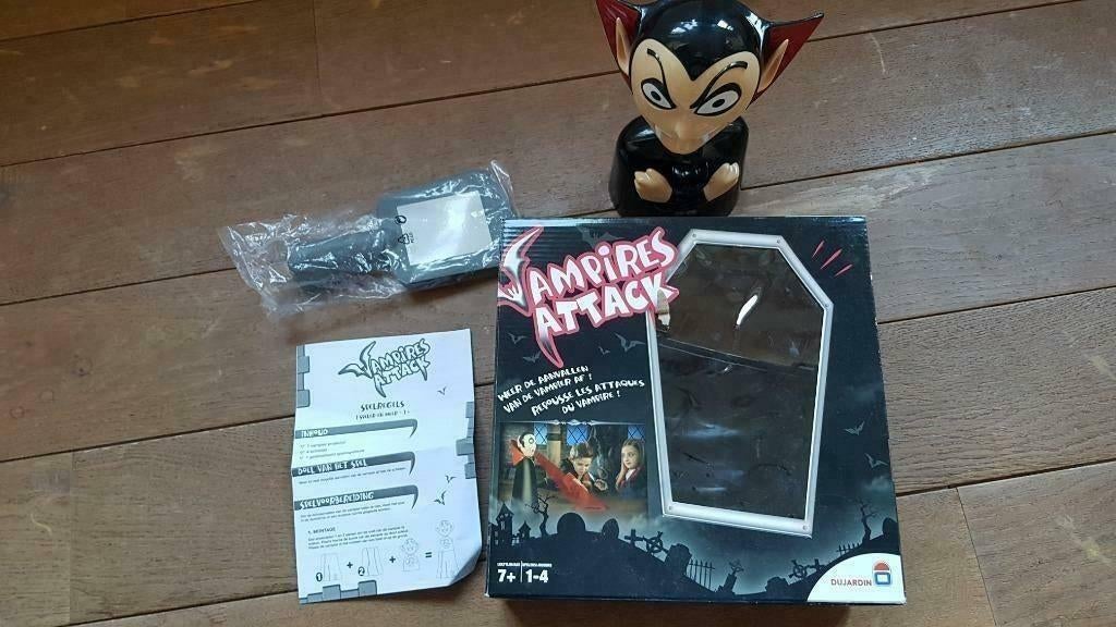 spel Vampires Attack - vampier valt aan - in nieuwstaat -, Kinderen en Baby's, Ophalen of Verzenden, Zo goed als nieuw, Jongen of Meisje