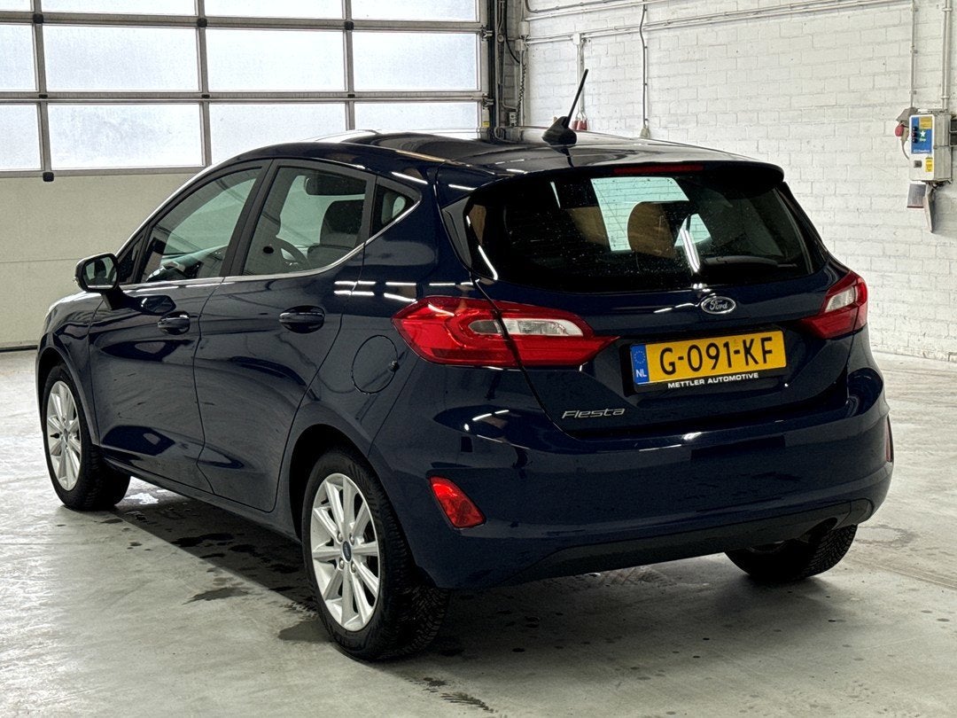 Ford Fiesta 1.0 EcoBoost Titanium | Carplay | Navi | NAP | N, Auto's, Voorwielaandrijving, Stof, Gebruikt, 580 kg