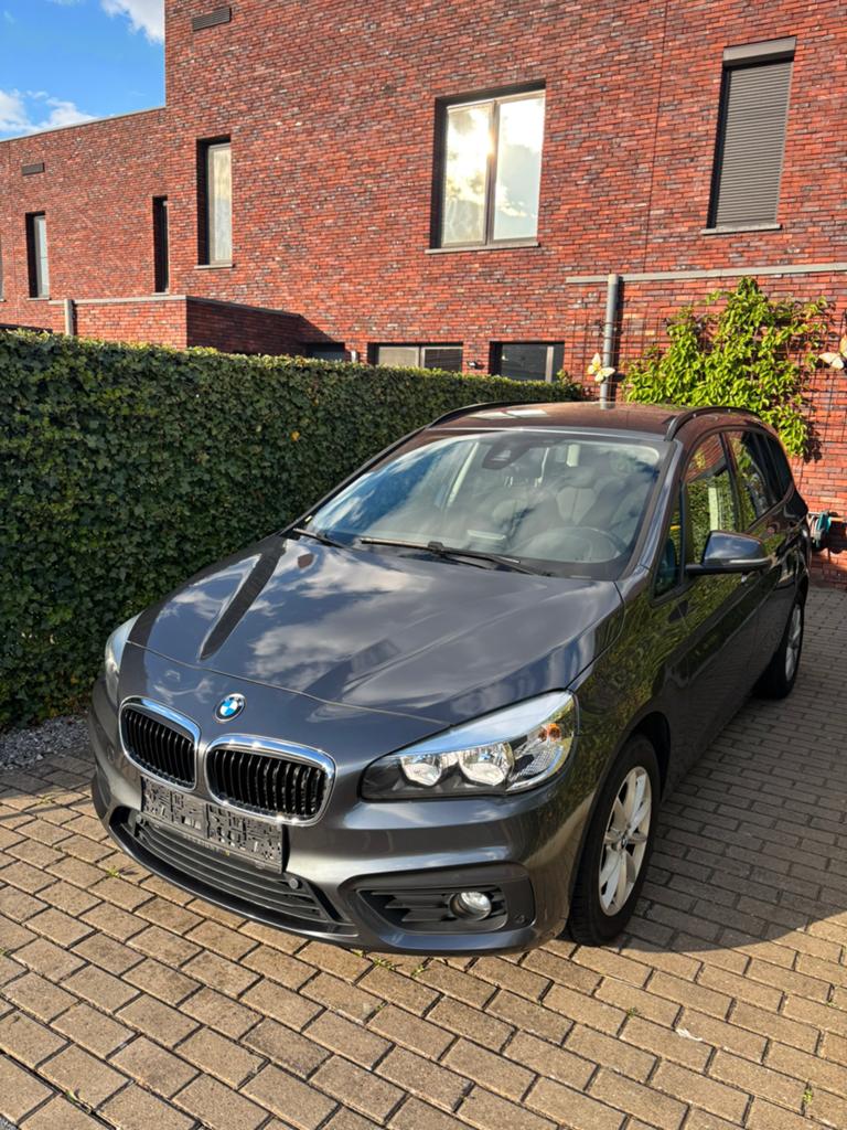 BMW 218 essence Grand Tourder 91500 km 7 places, Autos, Essence, Achat