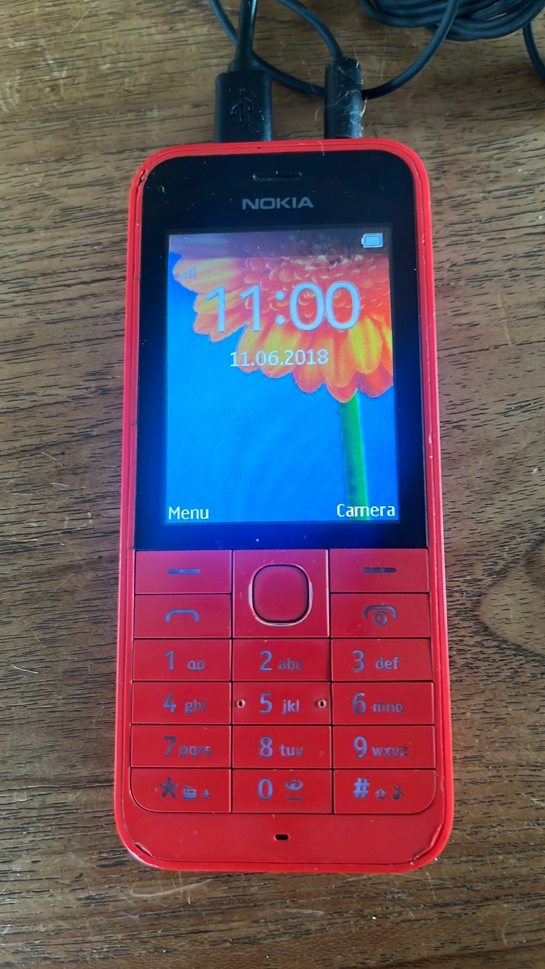 Nokia 220 Rood, Ophalen, Gebruikt, Fysiek toetsenbord, Minder dan 3 megapixel