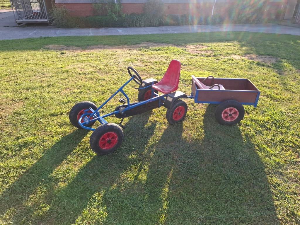 À vendre : kart à pédales BERG avec remorque et siège supplé, Enlèvement, Berg
