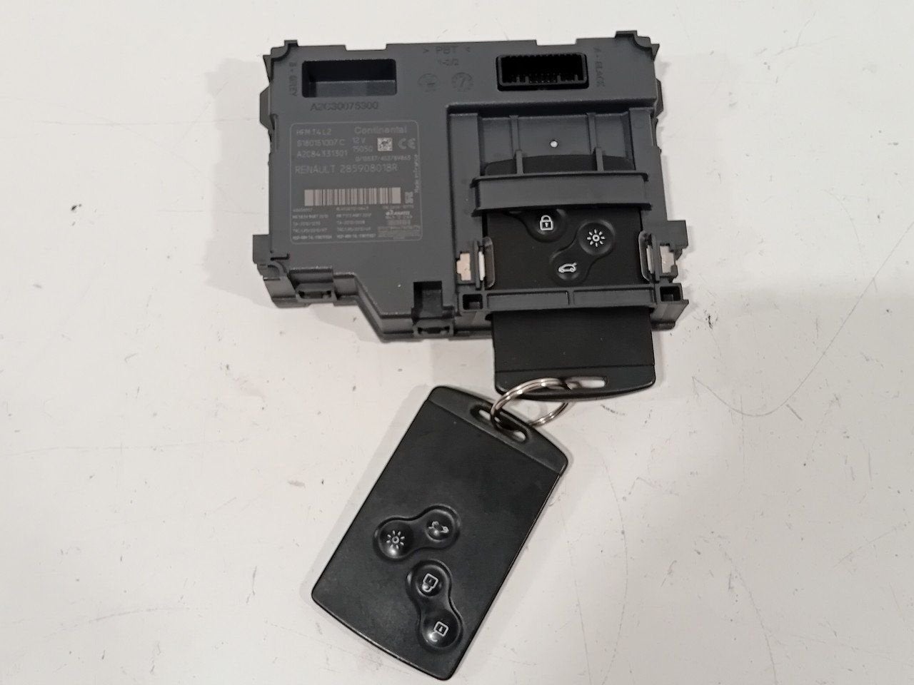 Contactslot + sleutel Renault Clio, Onderdelen@venauto.nl, Van der Ven Autorecycling B.V., Ettenseweg 76, 4706 PB Roosendaal, The Netherlands