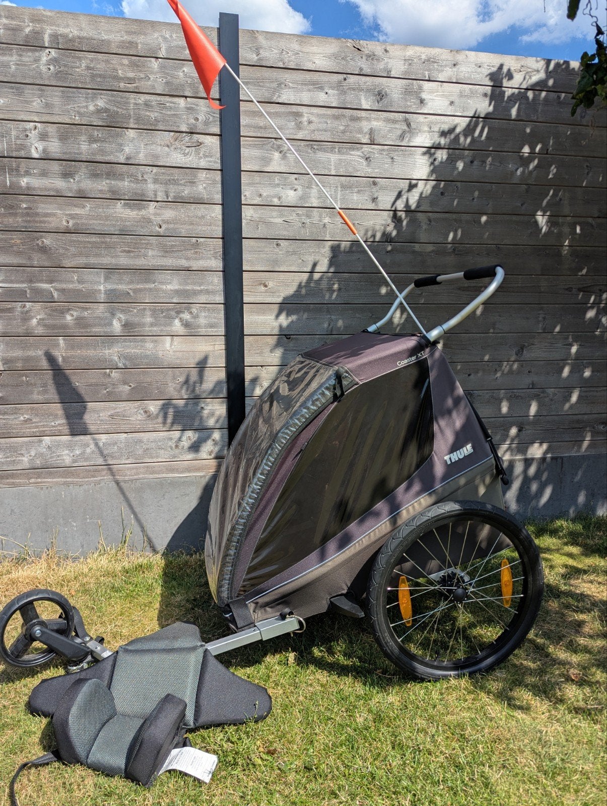 Fietskar Thule coaster xt, Vélos & Vélomoteurs, Accessoires vélo | Remorques, Enlèvement