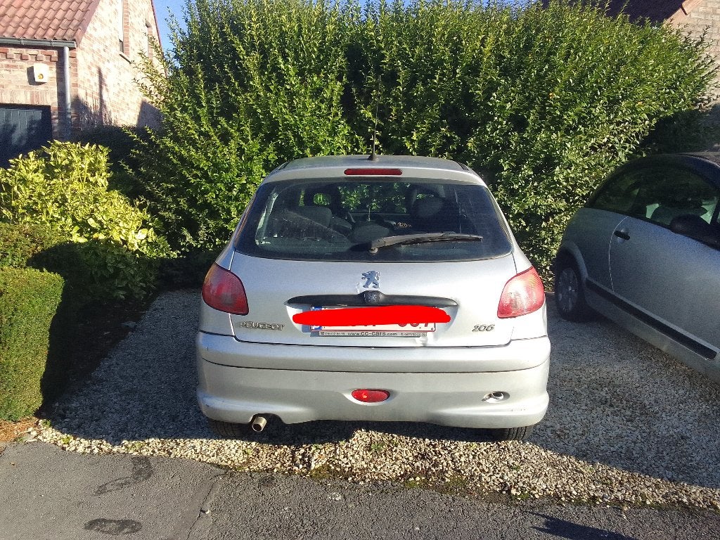 206 peugeot, Autos, Argent ou Gris, Achat, Boîte manuelle, 5 portes