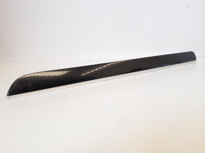 Dashboard sierlijst van een Volkswagen Golf, Gebruikt, -, Volkswagen, -