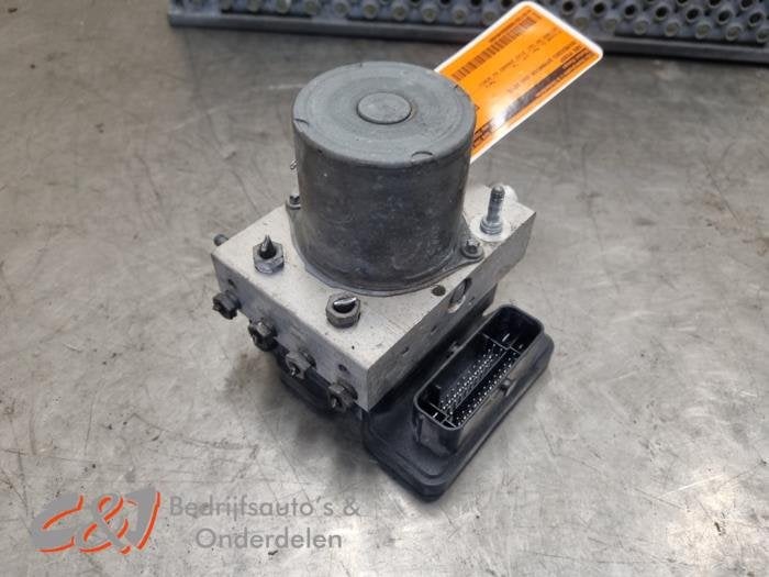 ABS Pomp van een Mercedes Sprinter, Gebruikt, -, Ophalen of Verzenden, -