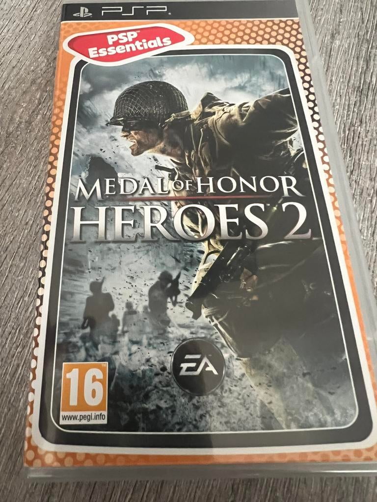 4 PlayStation psp-portaalspellen, Games en Spelcomputers, Ophalen of Verzenden, Zo goed als nieuw