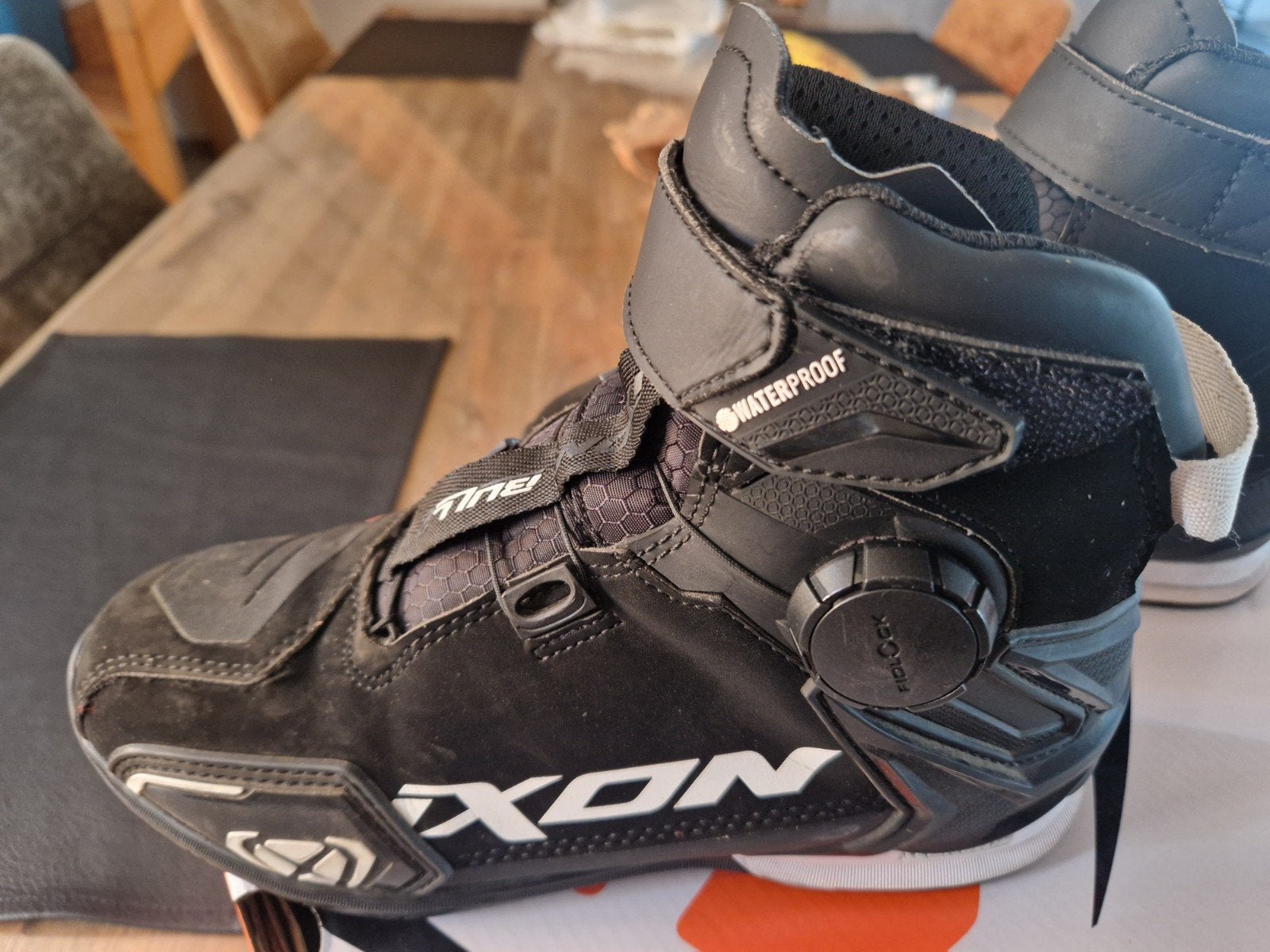 kinder motto schoenen ixon, Ophalen