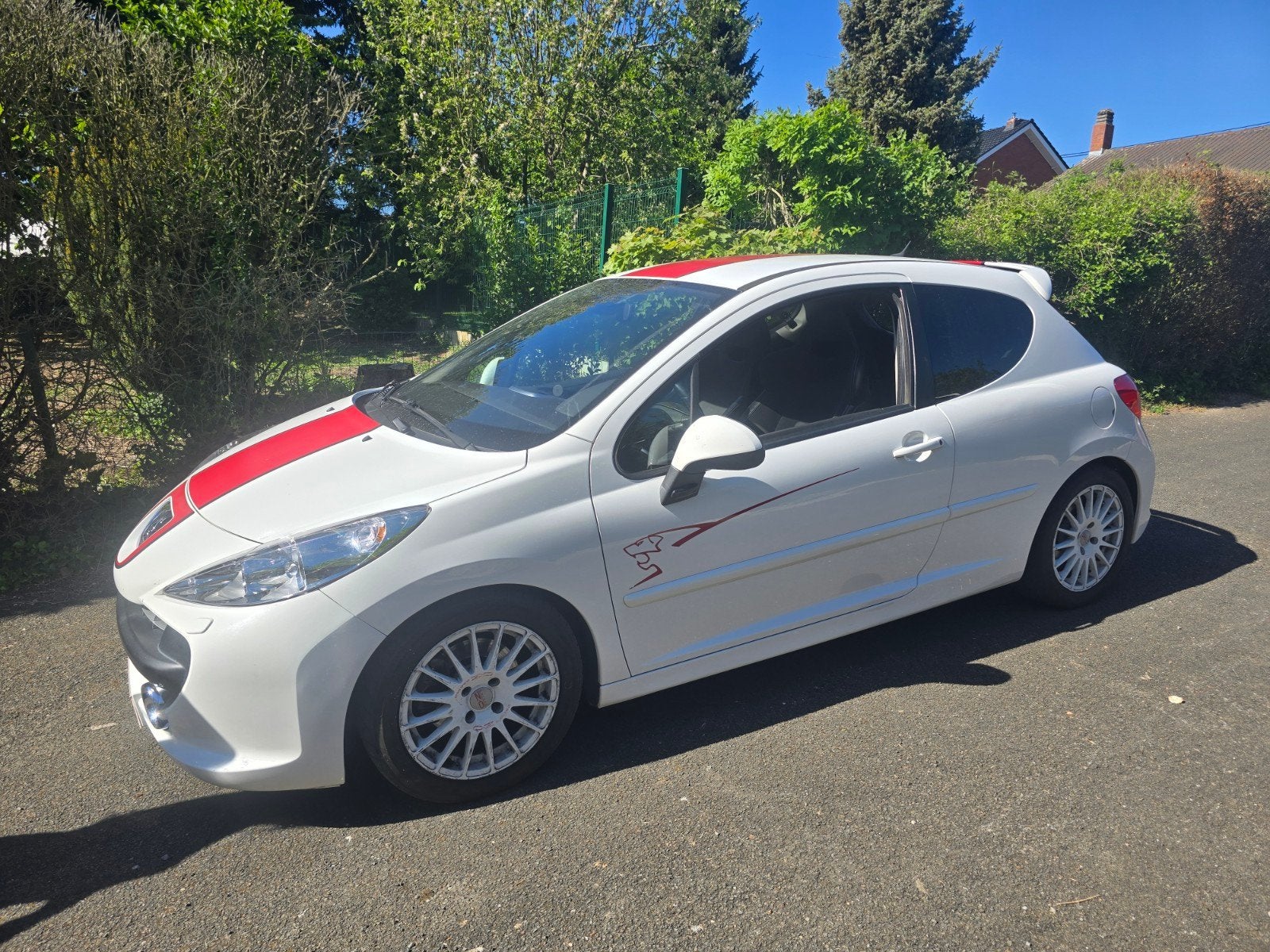 peugeot 207 édition lemans, Auto's, Peugeot, Voorwielaandrijving, 110 kW, 4 cilinders, Electronic Stability Program (ESP)