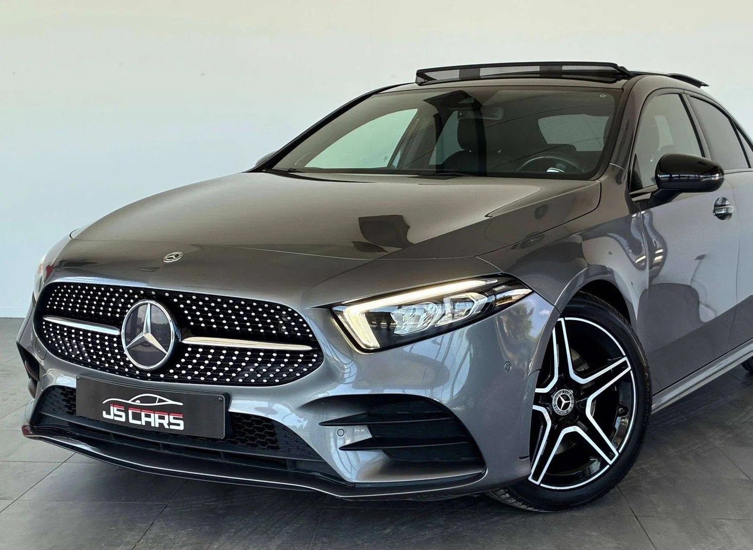 Mercedes-Benz A-CLASS 220 PACK AMG-COCKPIT-GPS-T.O-CUIR-CAME, Achat, Entreprise, Noir, Commande vocale