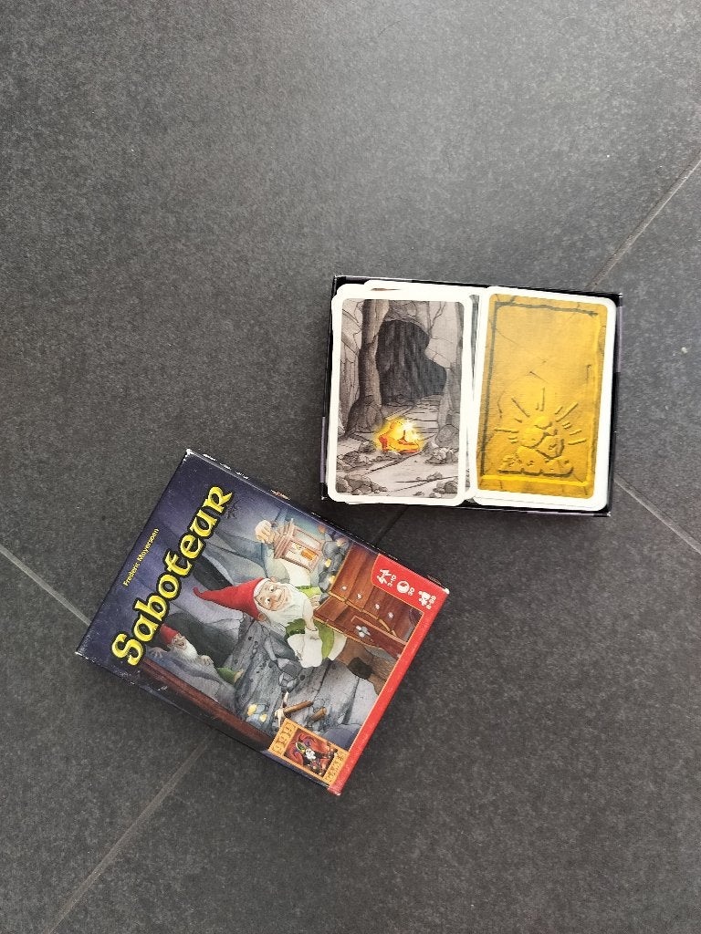 Saboteur kaartspel, Hobby en Vrije tijd, Gezelschapsspellen | Kaartspellen, Vijf spelers of meer, Ophalen of Verzenden, Zo goed als nieuw