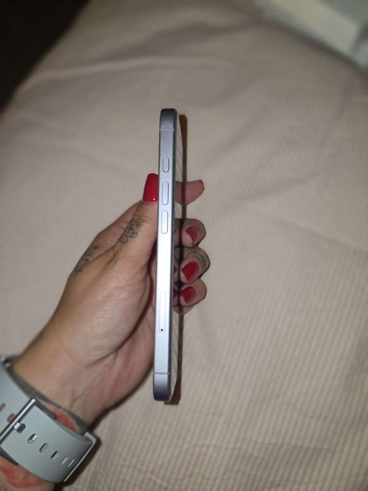 Iphone 17, Lavender, Telecommunicatie, Mobiele telefoons | Apple iPhone, Ophalen, Zo goed als nieuw