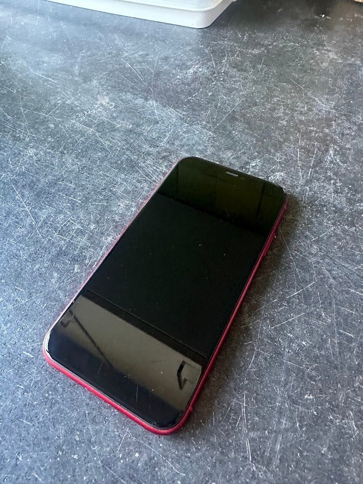 Iphone 11 - rood, Rouge, IPhone 11, Enlèvement, Utilisé