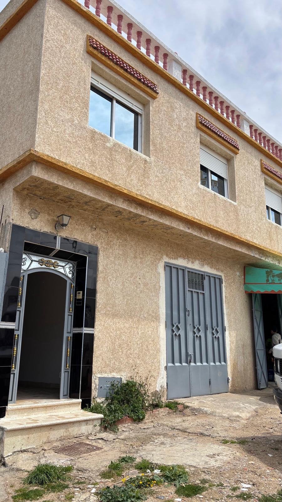Maison à Tanger  quartier Mnar superficie 100 mètres, Maison d'habitation, Espagne