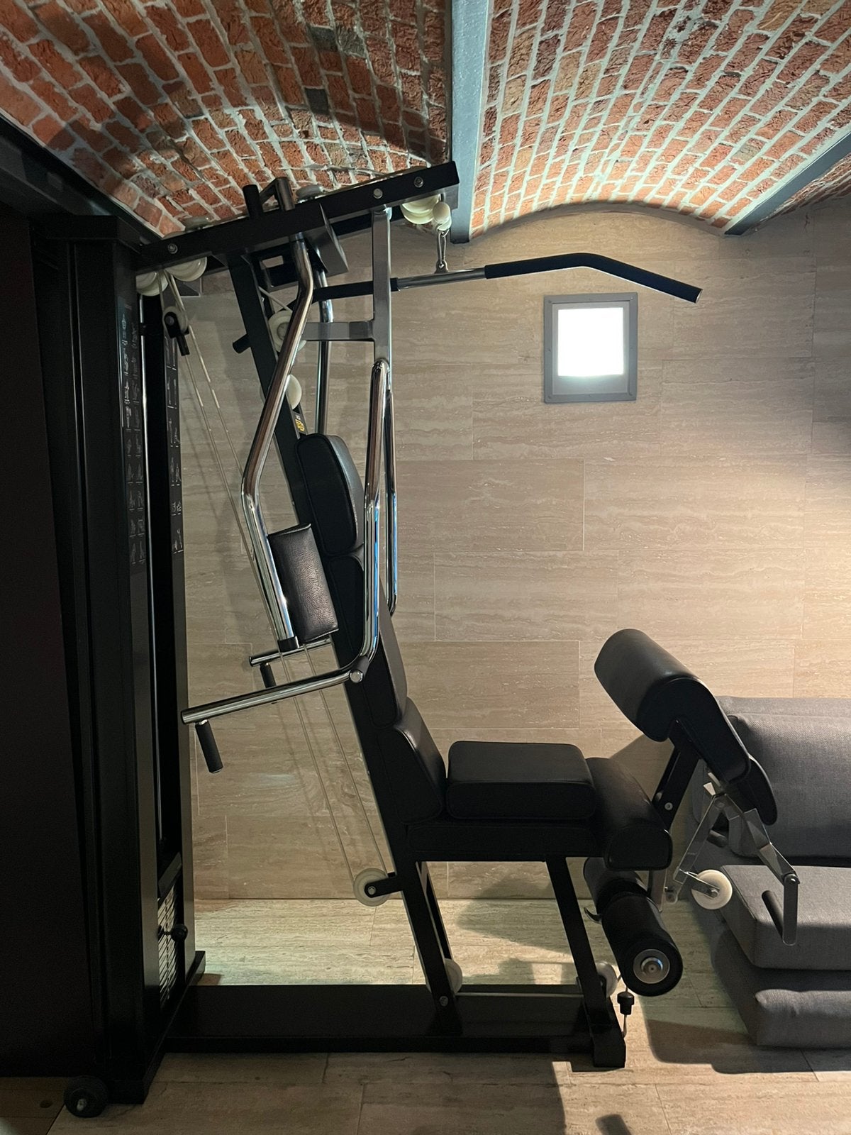 UNICA TechnoGym, Ophalen of Verzenden, Zo goed als nieuw