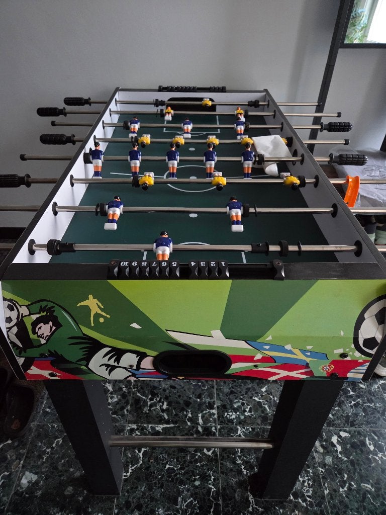 voetbaltafel, Ophalen, Zo goed als nieuw