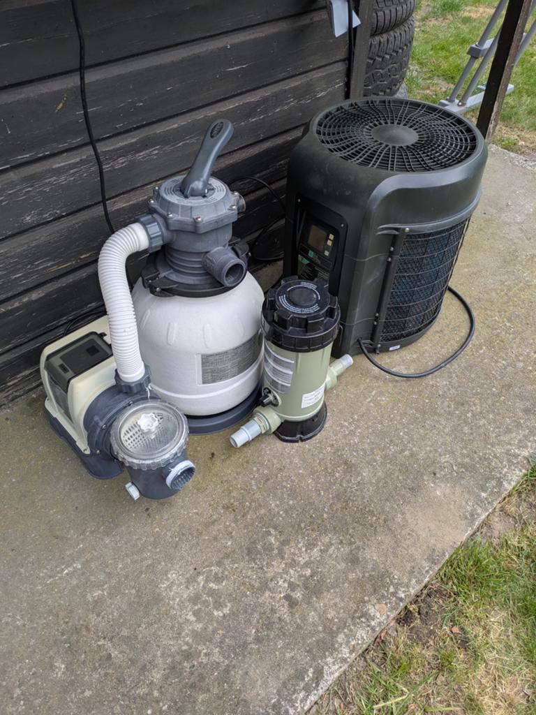 Volledige zwembadinstallatie incl warmtepomp en zandfilter, Ophalen, Gebruikt