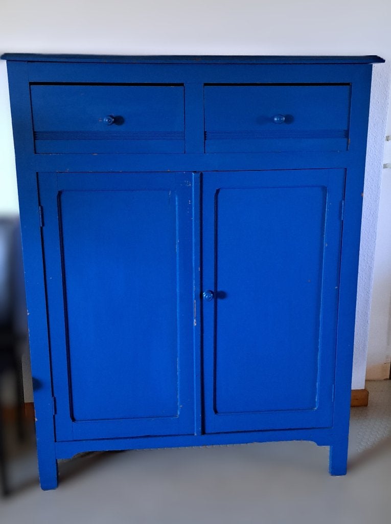 Blauwe houten kast – klaar voor een tweede leven!, Huis en Inrichting, Ophalen, Gebruikt, 100 tot 150 cm, 100 tot 150 cm