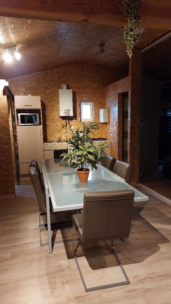 Volledig ruime gerenoveerde chalet aan het water te koop, Verkoop zonder makelaar, Chalet, 50 m², Provincie Antwerpen
