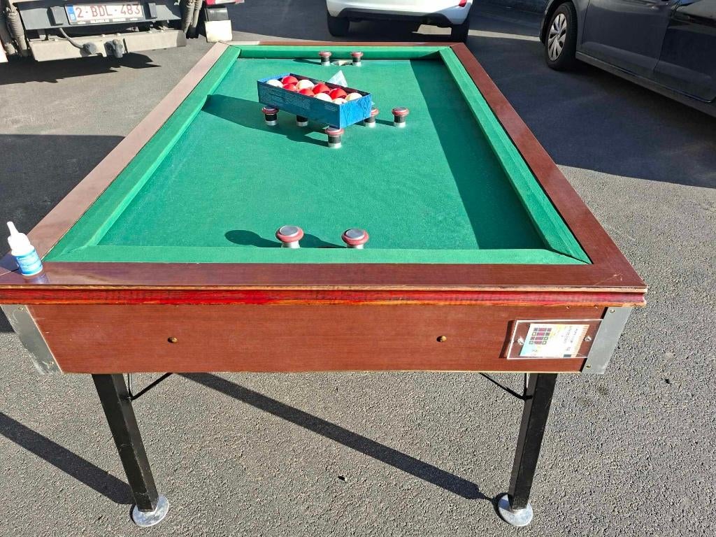 Een tapbiljart met toebehoren., Sports & Fitness, Billards & Billards américains, Enlèvement, Utilisé, Table de billard