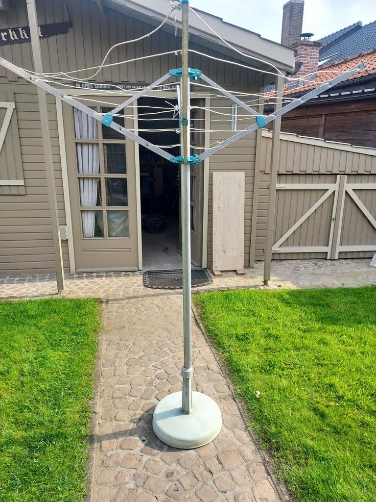 Kleine droogmolen met voet in gebruikte staat, Ophalen, Droogmolen
